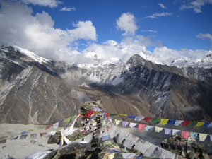 run valley Everest Trek