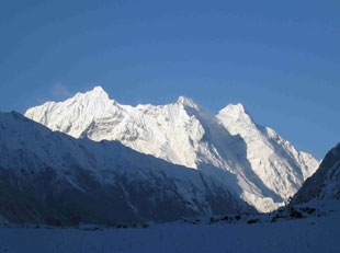 Tsum valley Trekking